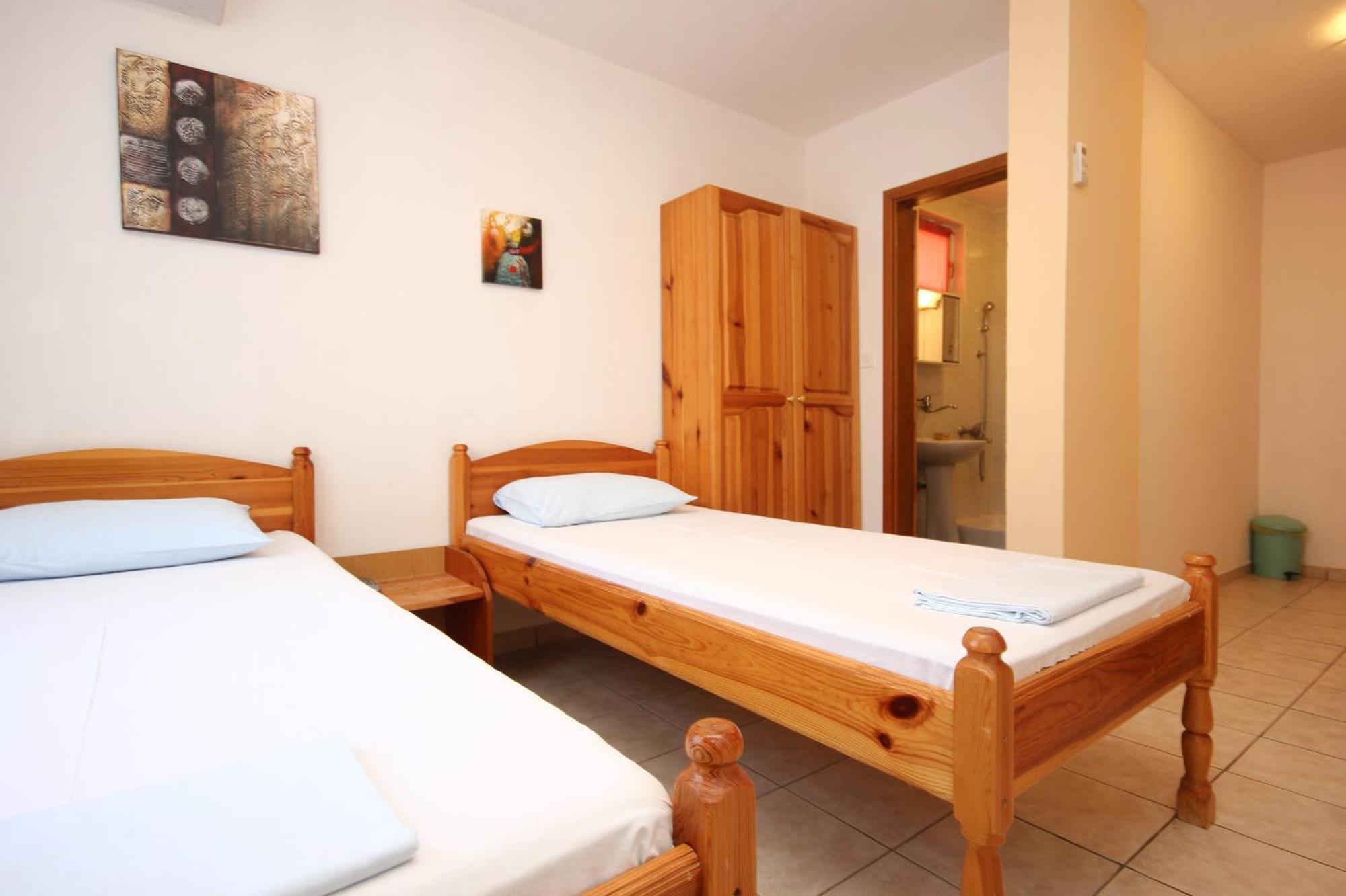 Apartments And Rooms With Parking Space Orebic, Peljesac - 10191 Room photo