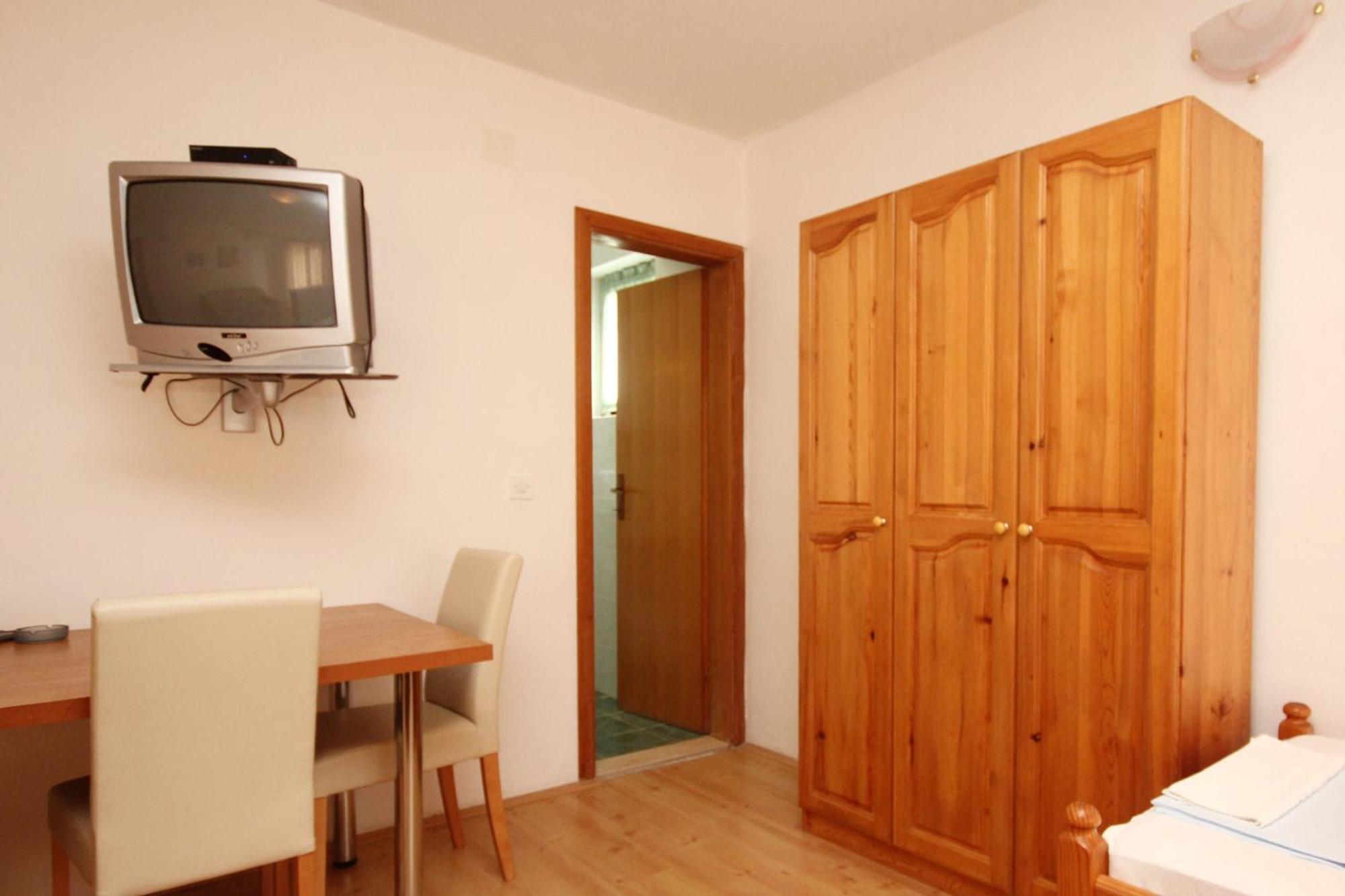 Apartments And Rooms With Parking Space Orebic, Peljesac - 10191 Room photo